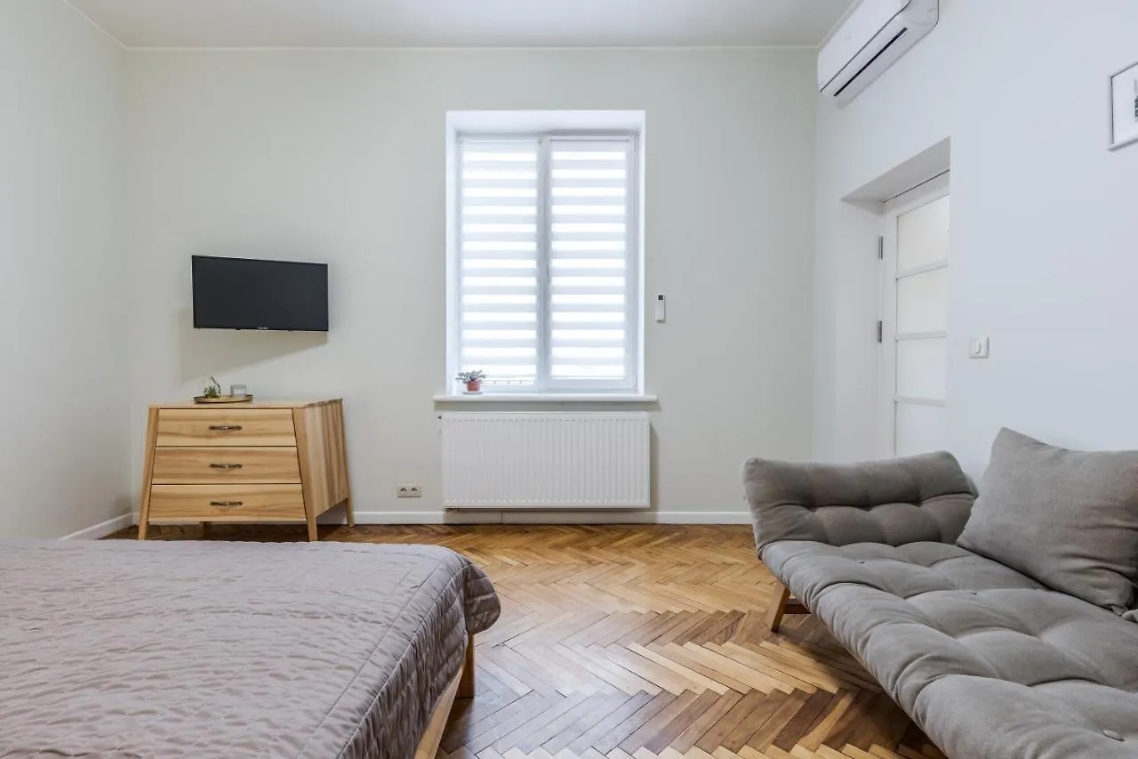 Inshiapartments On Teodora Square Lviv 0*,  Ukraine