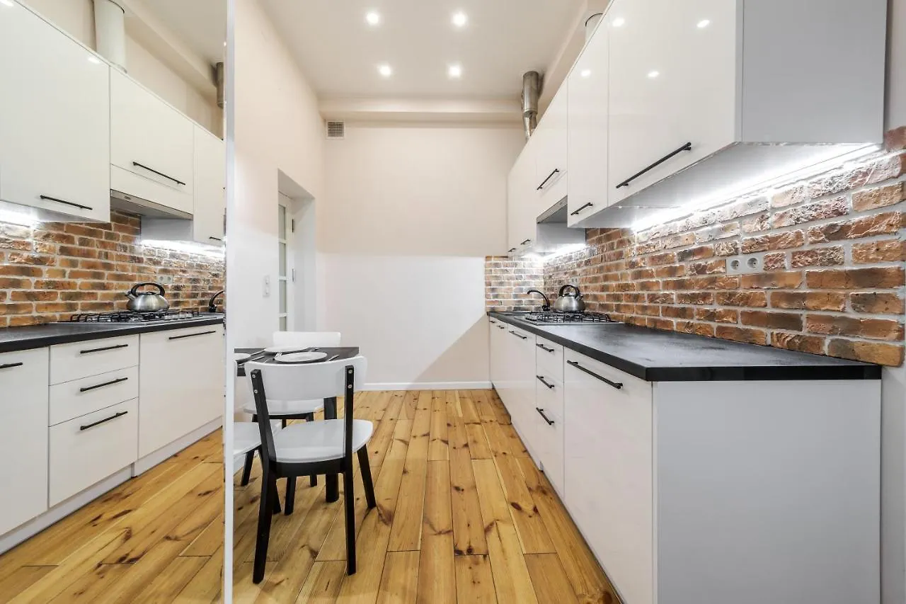 Inshiapartments On Teodora Square Lviv 0*,  Ukraine