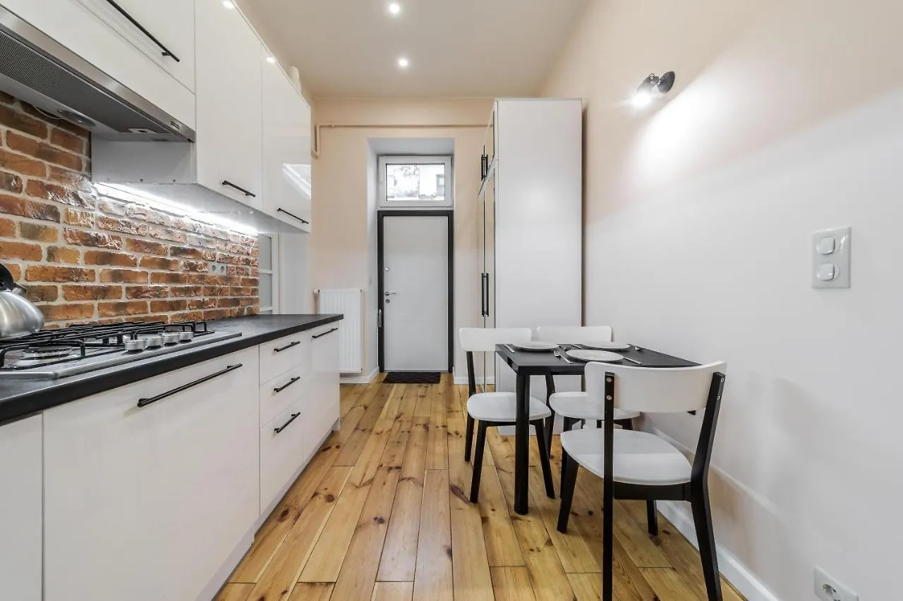 Inshiapartments On Teodora Square Lviv